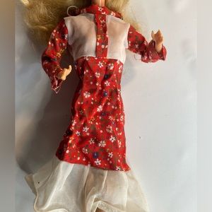 Barbie Fashion doll vintage floral snap closure